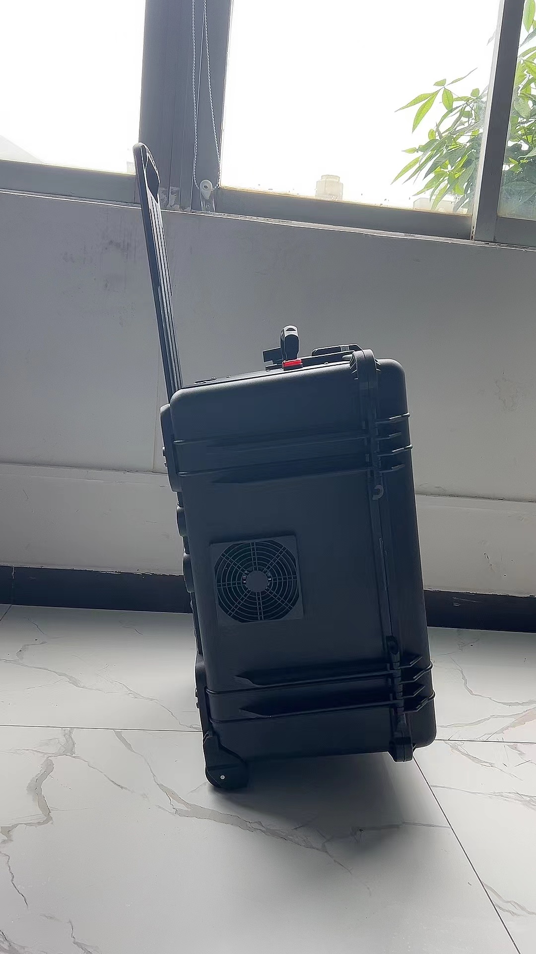 阜平手拉箱型移动通信干扰器